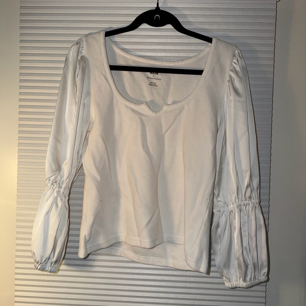 Maeve Anthropologie rubbed tiered sleeved top